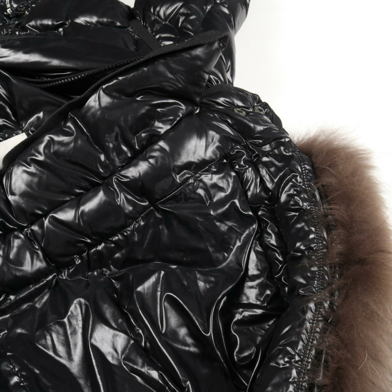 MONCLER LONTRE 尼龍黑色羽絨外套（二手女款）-7