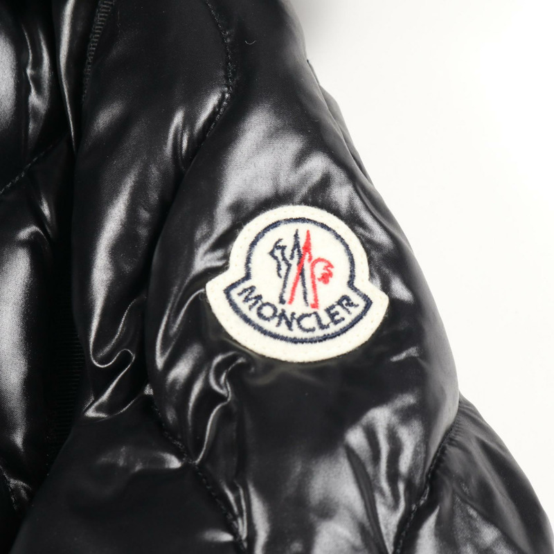MONCLER LONTRE 尼龍黑色羽絨外套（二手女款）-8