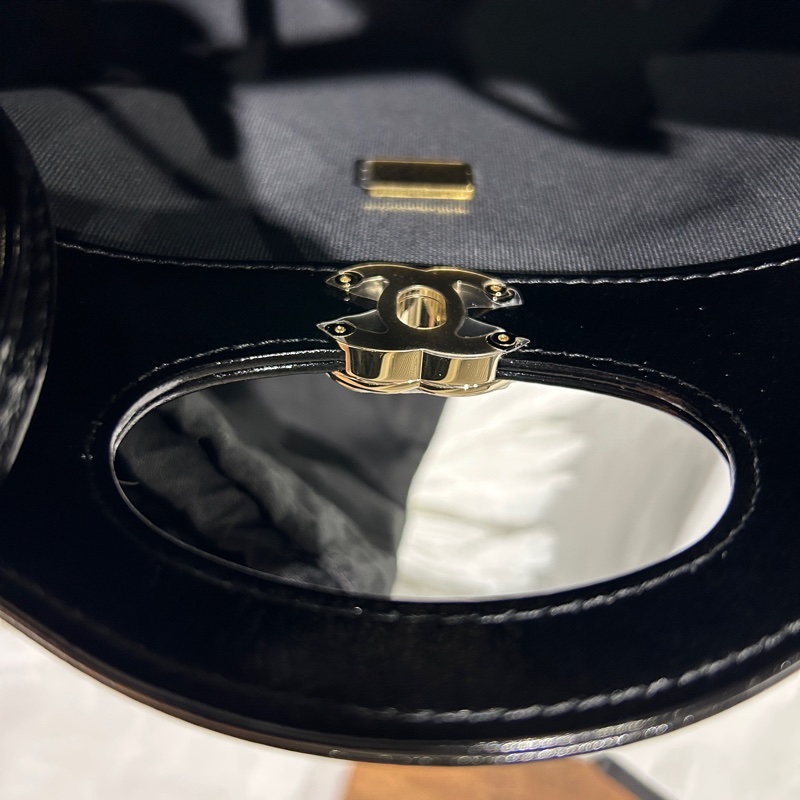 Chanel mini 31bag 22cm 全新離櫃-10