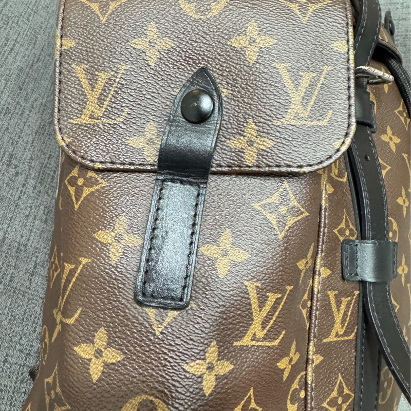 Louis Vuitton Christopher MM 後背包-13