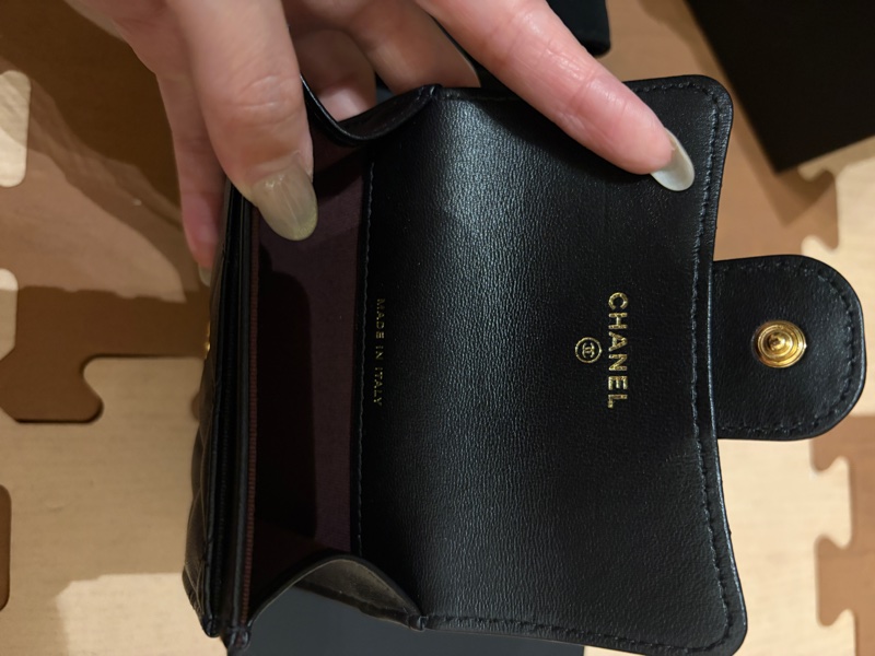 CHANEL - 經典口蓋卡片夾 小羊皮與金色金屬黑 全新-2