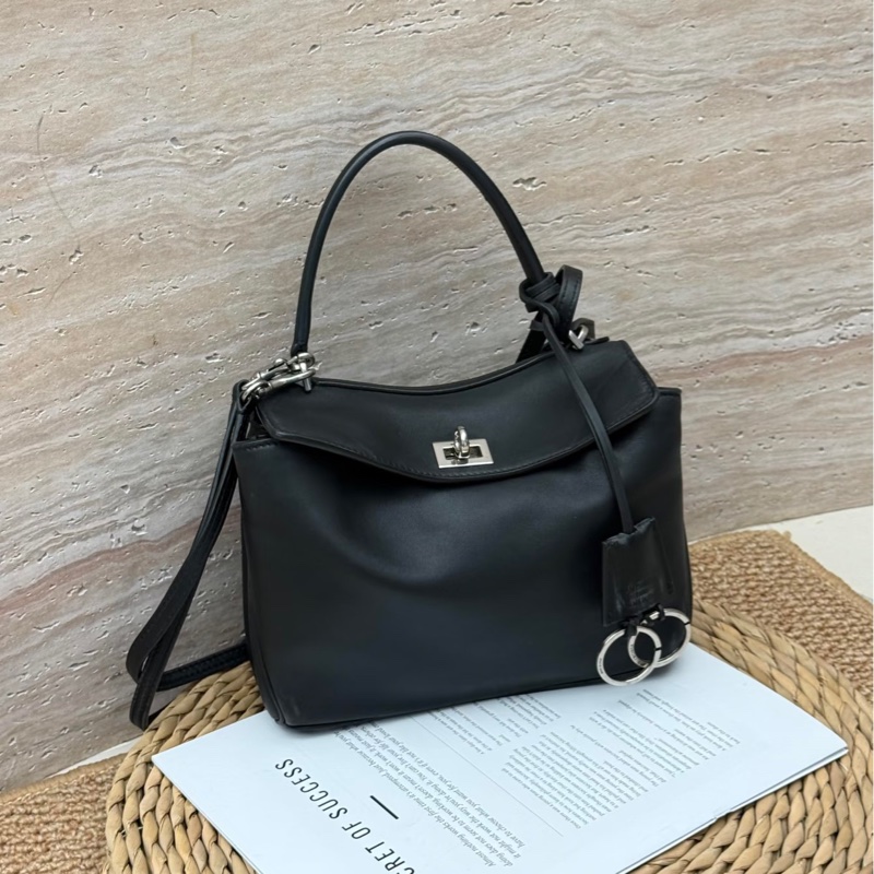 #大全配🈶台灣購證 #櫃上15萬入手 巴黎世家黑銀rodeo 34cm中號 #全網最甜💰僅一顆-2