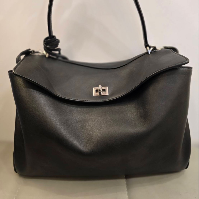 #大全配🈶台灣購證 #櫃上15萬入手 巴黎世家黑銀rodeo 34cm中號 #全網最甜💰僅一顆-6