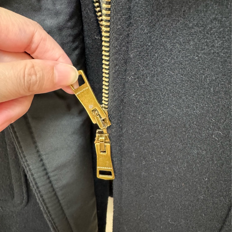 Burberry 經典牛角扣大衣 100% 羊毛連帽黑色外套US4-17