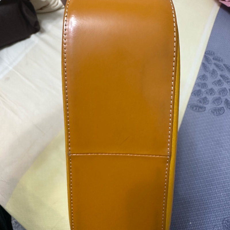 Burberry 防刮皮肩背包-9