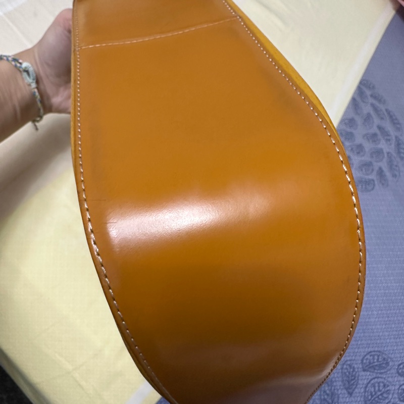 Burberry 防刮皮肩背包-10