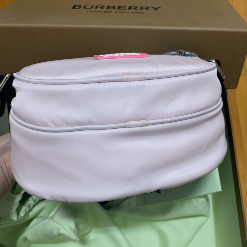 Burberry 尼龍包-2