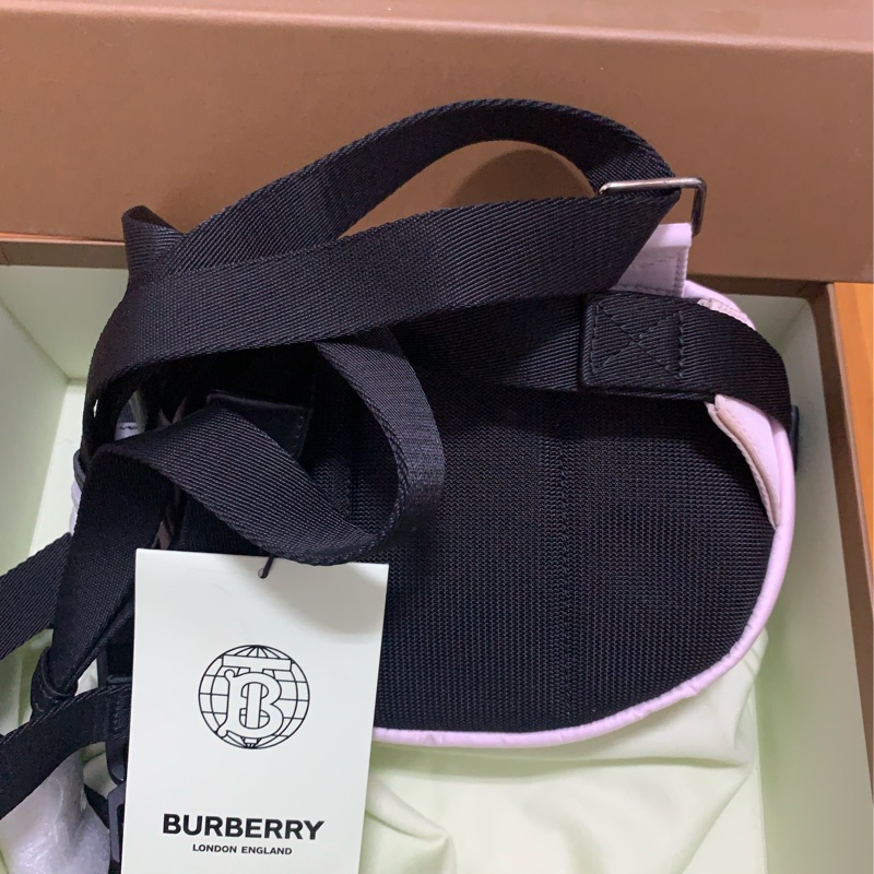 Burberry 尼龍包-3