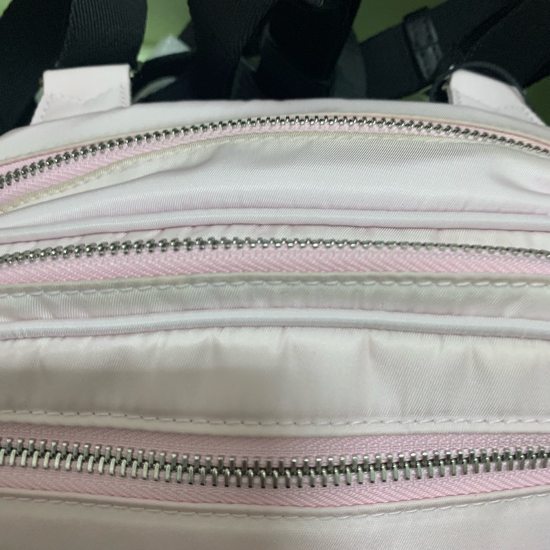 Burberry 尼龍包-6