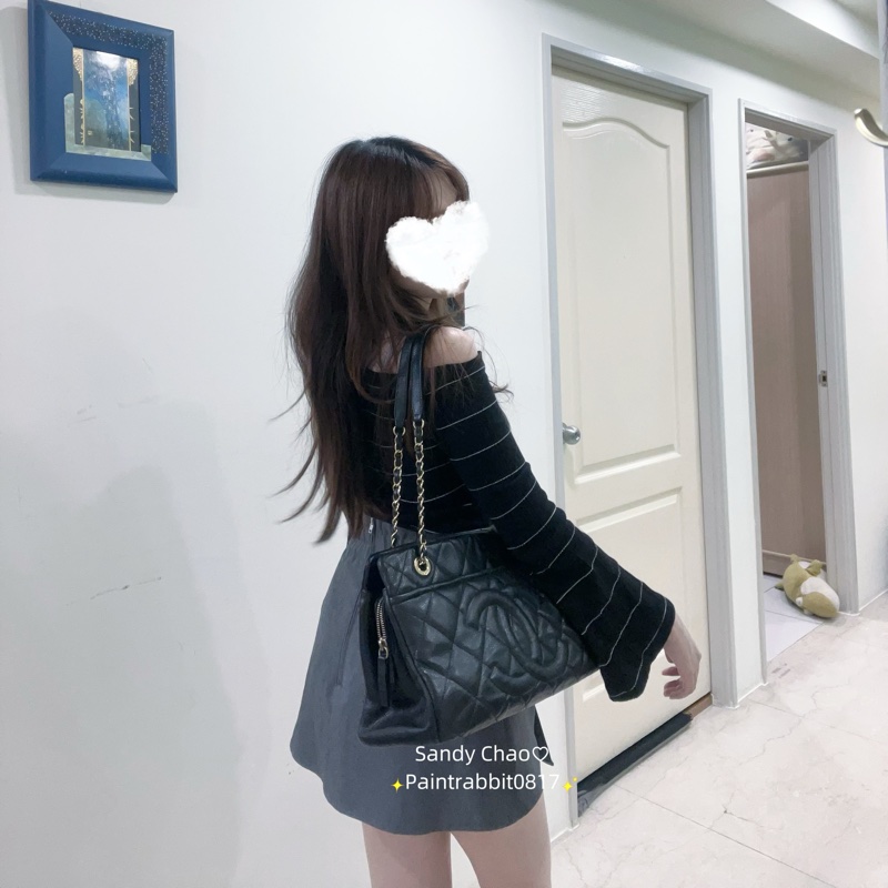 ෆ Chanel 魚子醬荔枝托特-1