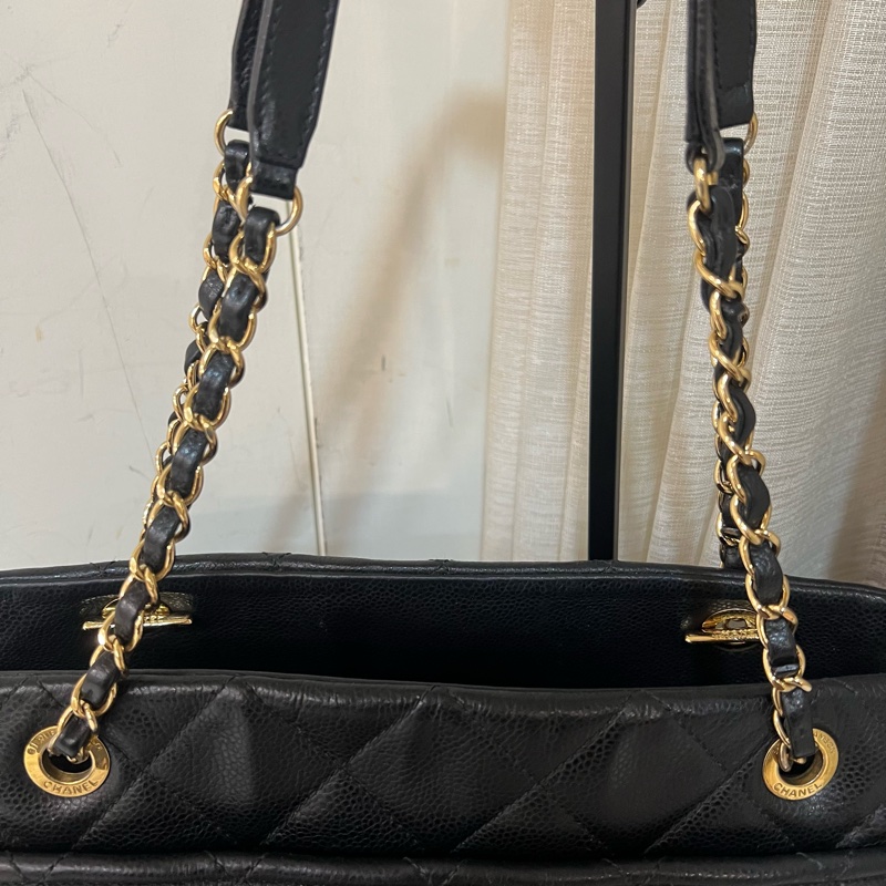 ෆ Chanel 魚子醬荔枝托特-7