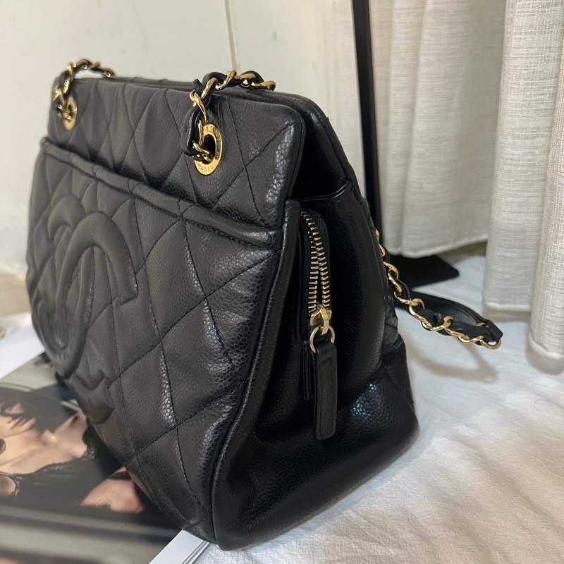 ෆ Chanel 魚子醬荔枝托特-9