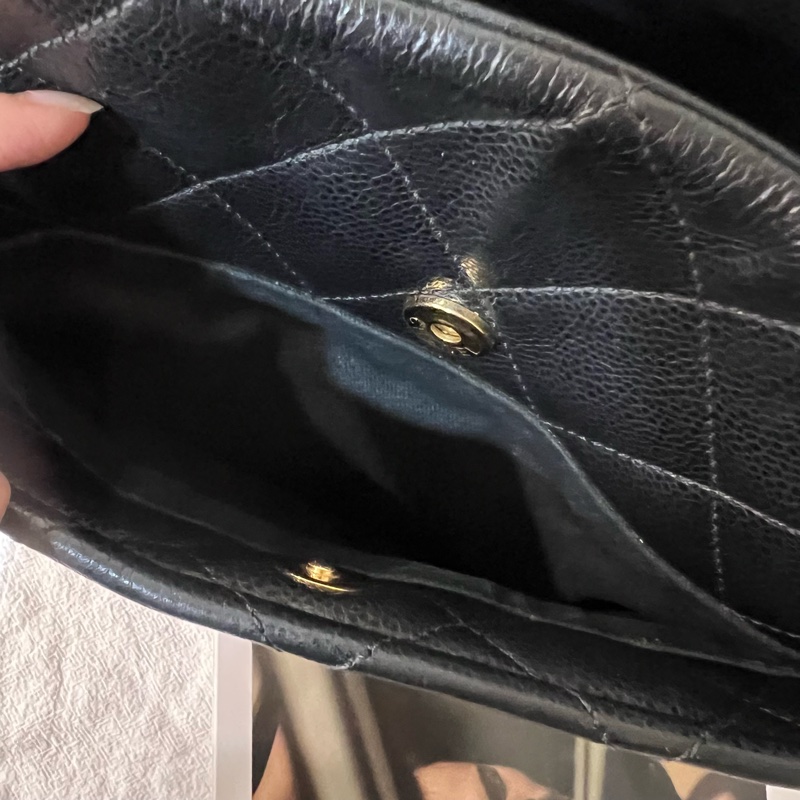 ෆ Chanel 魚子醬荔枝托特-14