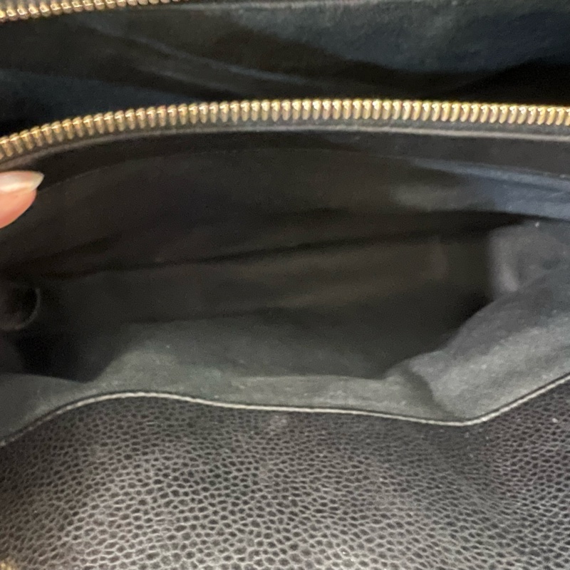 ෆ Chanel 魚子醬荔枝托特-19