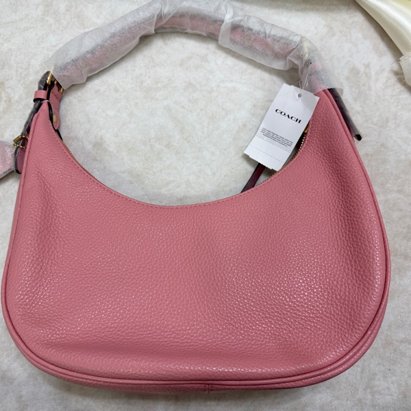 Coach 肩背包粉色-10