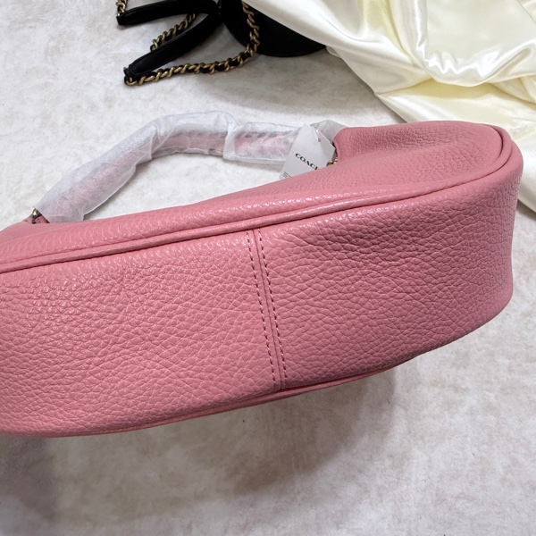 Coach 肩背包粉色-11