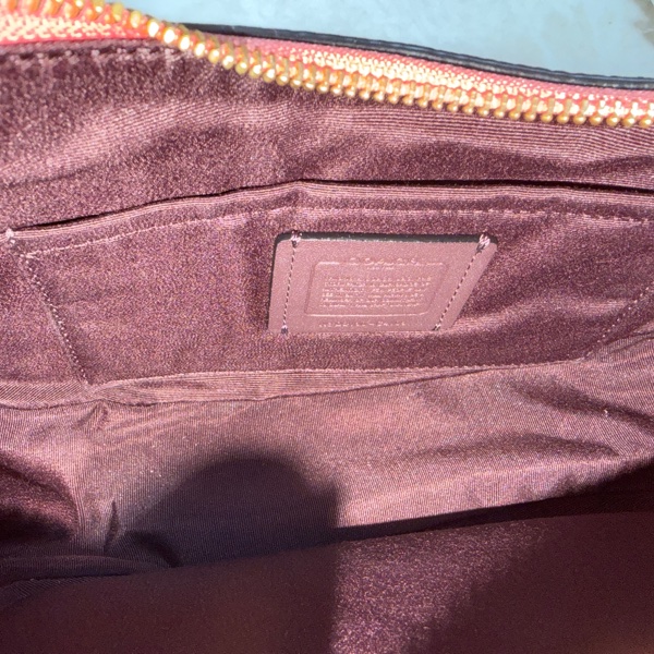 Coach 肩背包粉色-12