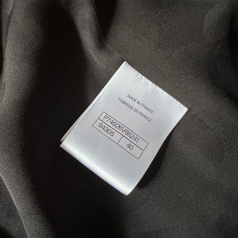 Chanel 23S 春夏系列黑色收腰裙擺外套-7