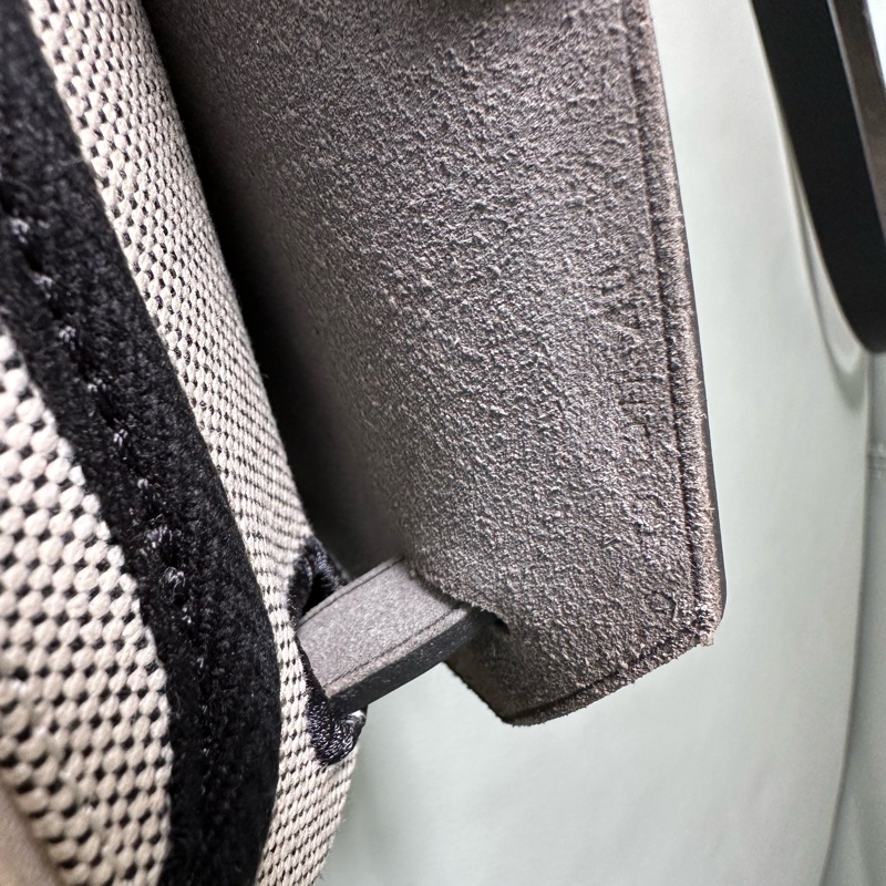 新到 📍Hermes 愛馬仕 限量飛馬塗鴉Herbag 31 黑蓋銀扣D刻-4