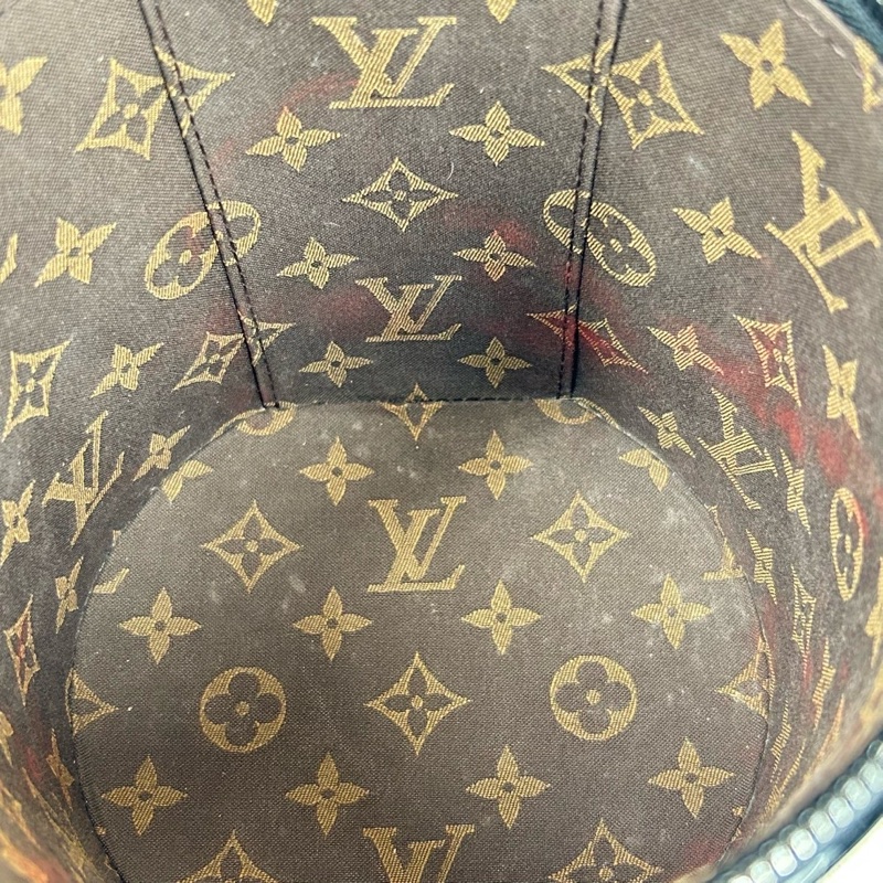 LOUIS VUITTON Cannes 系列手袋 經典老花可調節可拆卸肩帶 白拼黑漆麵牛皮革 發財桶-5
