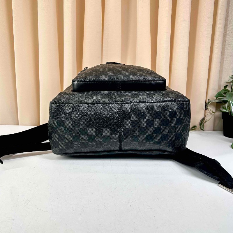 LV 路易威登 Josh 棋盤格 塗層帆布後背包-2