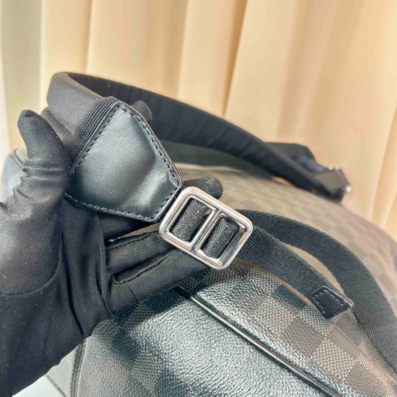 LV 路易威登 Josh 棋盤格 塗層帆布後背包-8