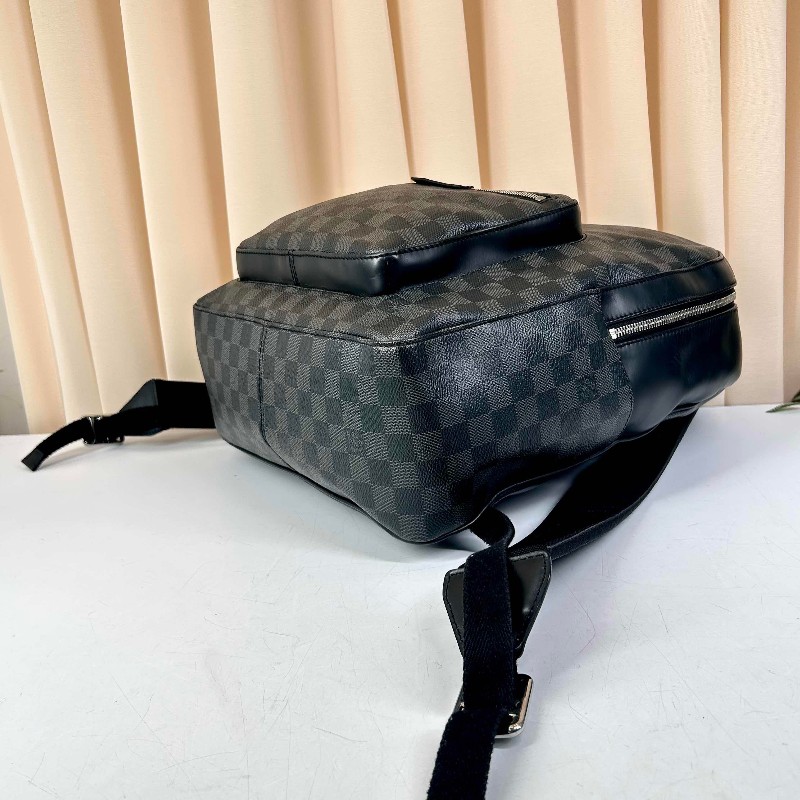 LV 路易威登 Josh 棋盤格 塗層帆布後背包-10