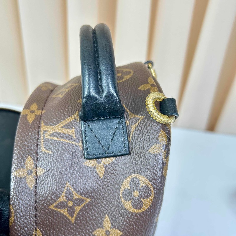 LV路易威登Palm Springs mini老花後背包-20