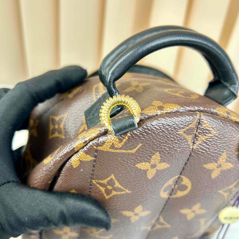 LV路易威登Palm Springs mini老花後背包-22