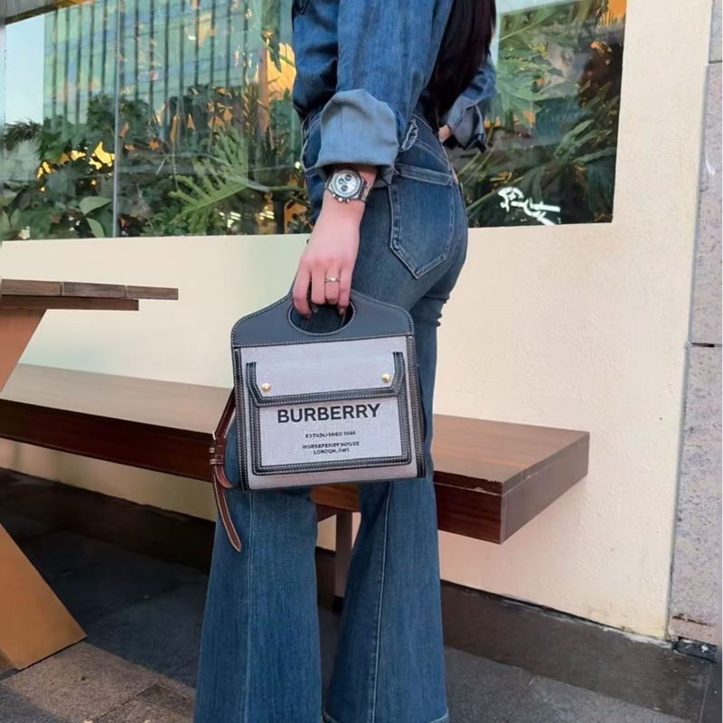 「JL精品代購」全新 🆕Burberry口袋包小號斜挎款~-2