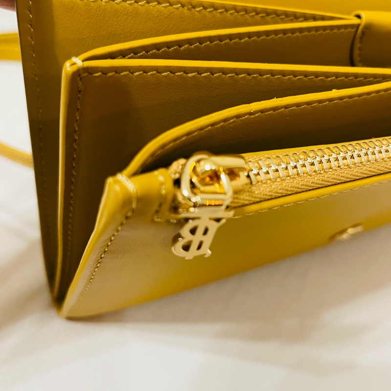 Burberry 三合一真皮WOC 斜背包 手拿包-18