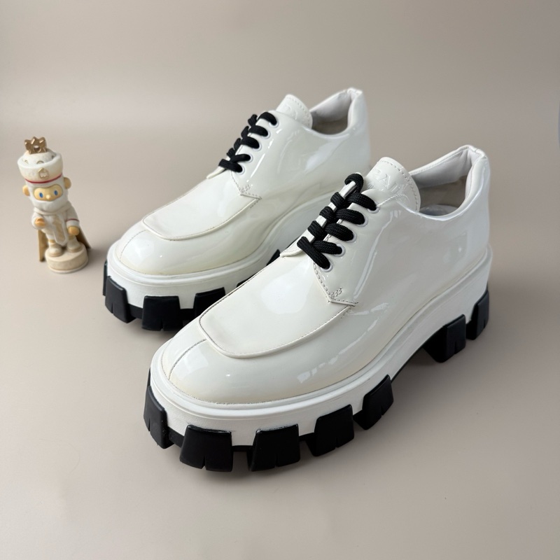 98新 Prada/普拉达 黑白漆皮齿轮乐福鞋 38.5码-1