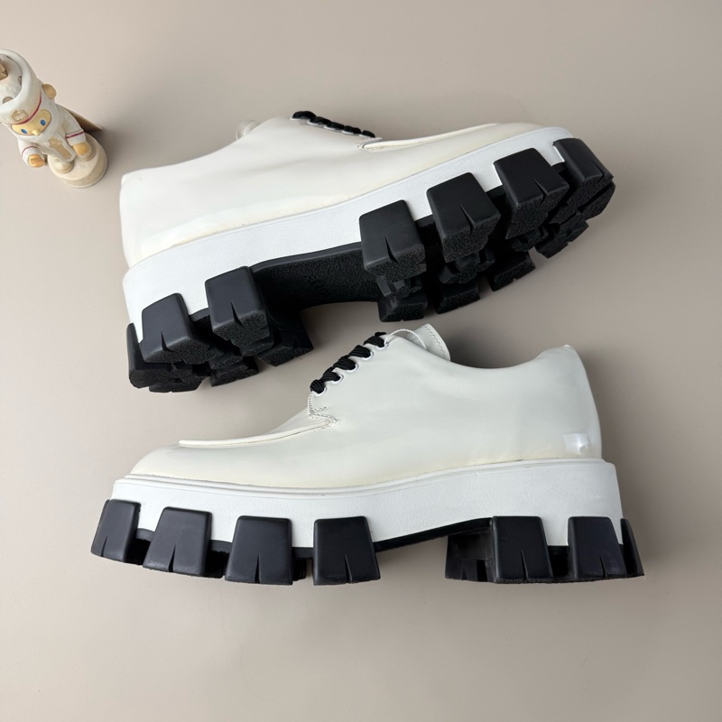 98新 Prada/普拉达 黑白漆皮齿轮乐福鞋 38.5码-4