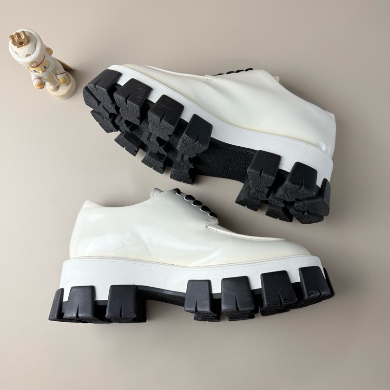 98新 Prada/普拉达 黑白漆皮齿轮乐福鞋 38.5码-5