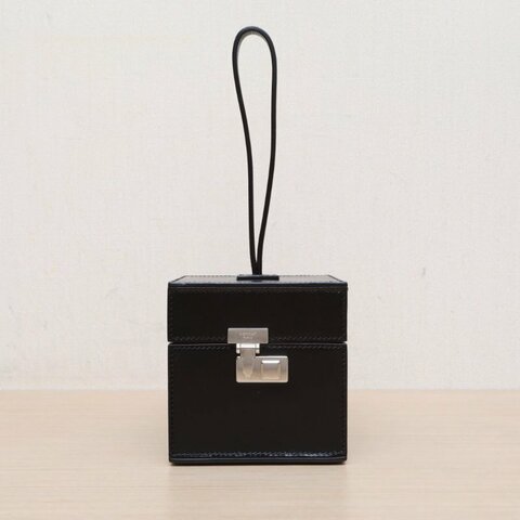 MOYNAT Vanity盒子包黑色牛皮肩背包