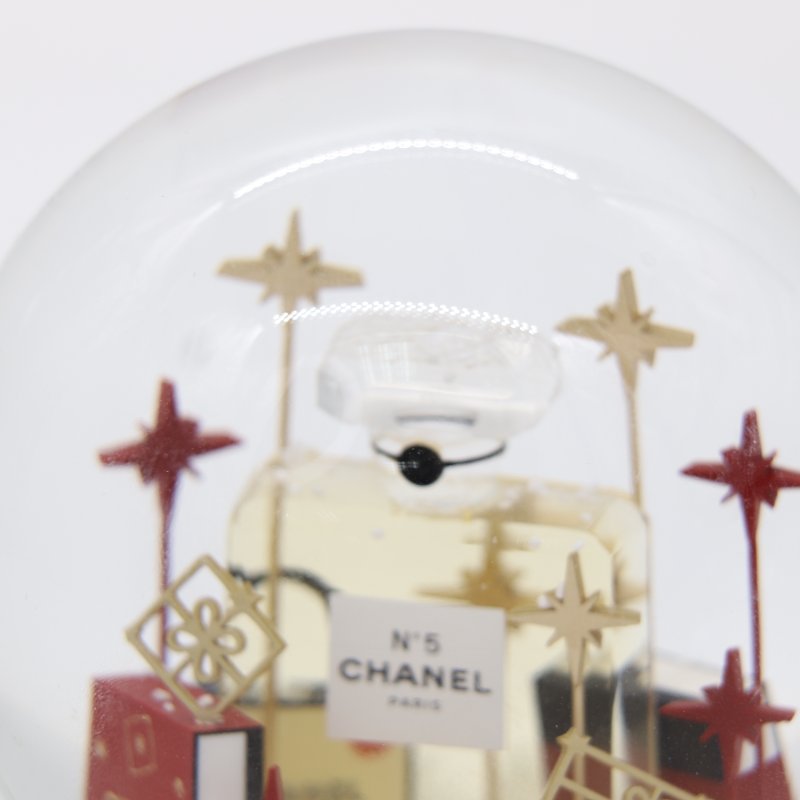 Chanel 香奈兒 N°5 聖誕限量 透明 玻璃 水晶球 雪景球-11