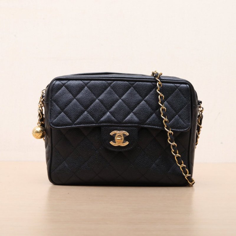 CHANEL 黑色荔枝牛皮2開金扣中古雕花扣菱格紋金球相機包23肩背包-1