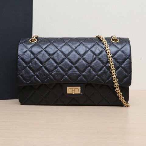 CHANEL 2.55口蓋包大號28黑色牛皮27開金扣肩背包