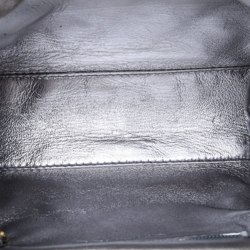 CHANEL 銀色羊皮3開金扣中古蛙口滾邊手拎包肩背包-2