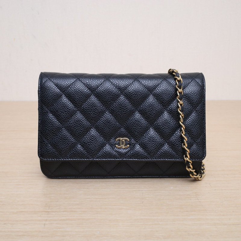 CHANEL CFWOC19黑色荔枝牛皮晶片開金扣肩背包-1