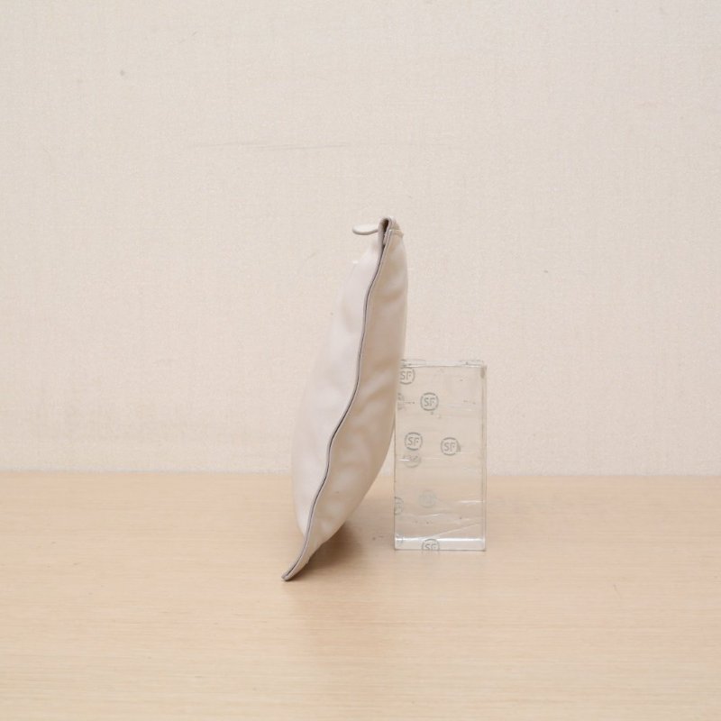 FERRAGAMO 米色牛皮手拿包肩背包-3