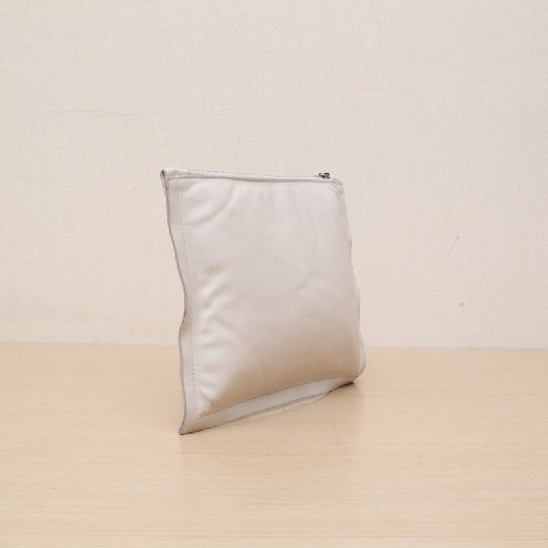 FERRAGAMO 米色牛皮手拿包肩背包-4