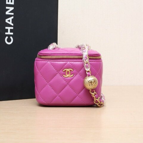 CHANEL 21B方盒子化妝包無鏡子10紫色羊皮30開金扣金球調節扣肩帶肩背包