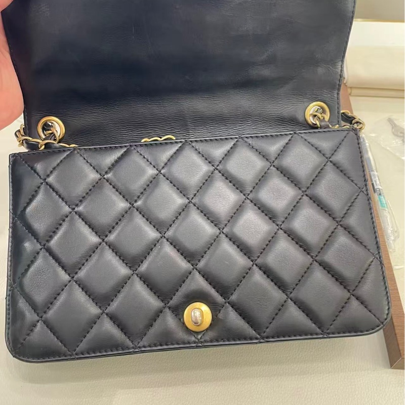 CHANEL CF WOC-18