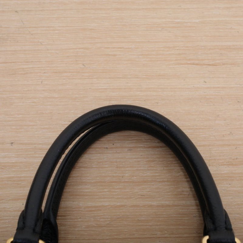 LOUIS VUITTON Onthego小號25黑白牛皮金扣晶片老花壓紋肩背包-2