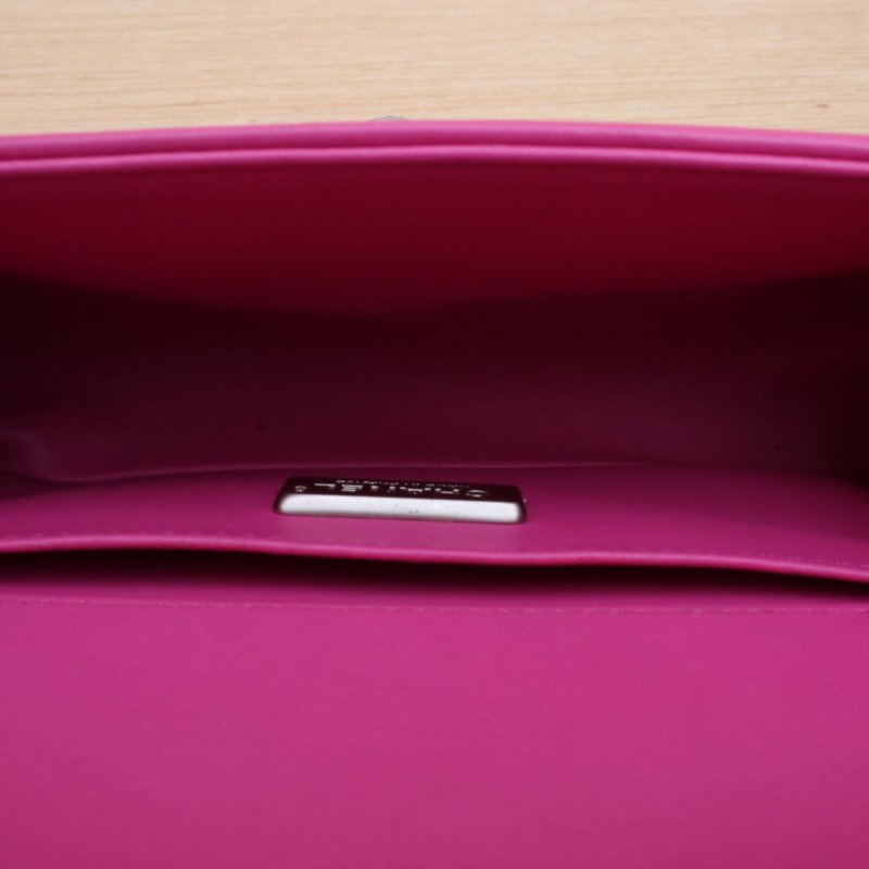 CHANEL Leboy小號20.5紫色蛇皮20開銀扣肩背包-2