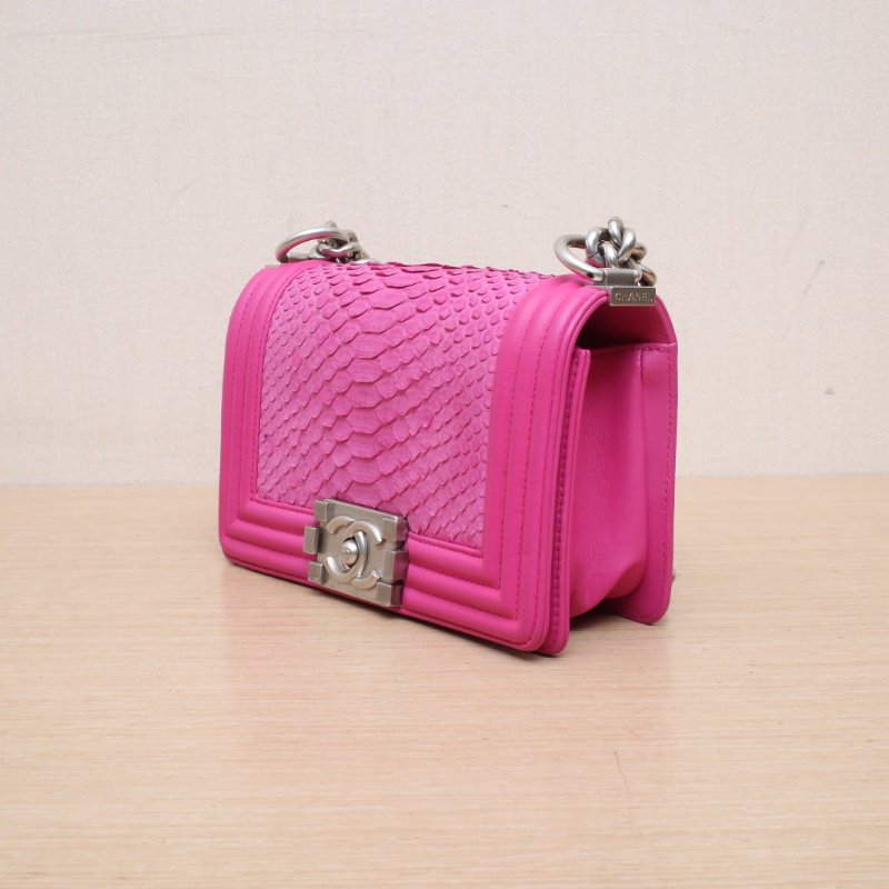 CHANEL Leboy小號20.5紫色蛇皮20開銀扣肩背包-3