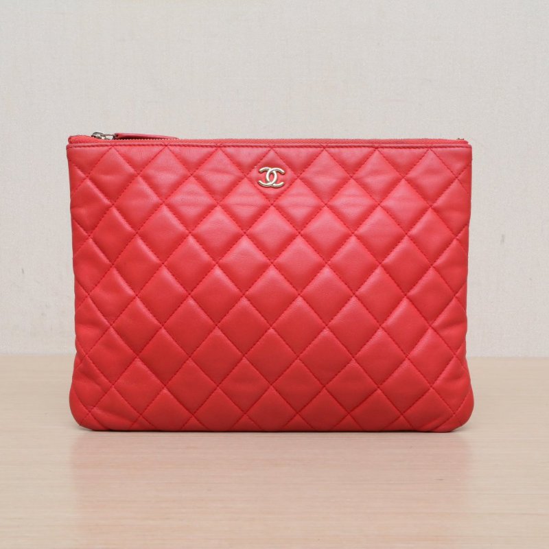 CHANEL CF手拿包小號28紅色羊皮23開金扣肩背包-1