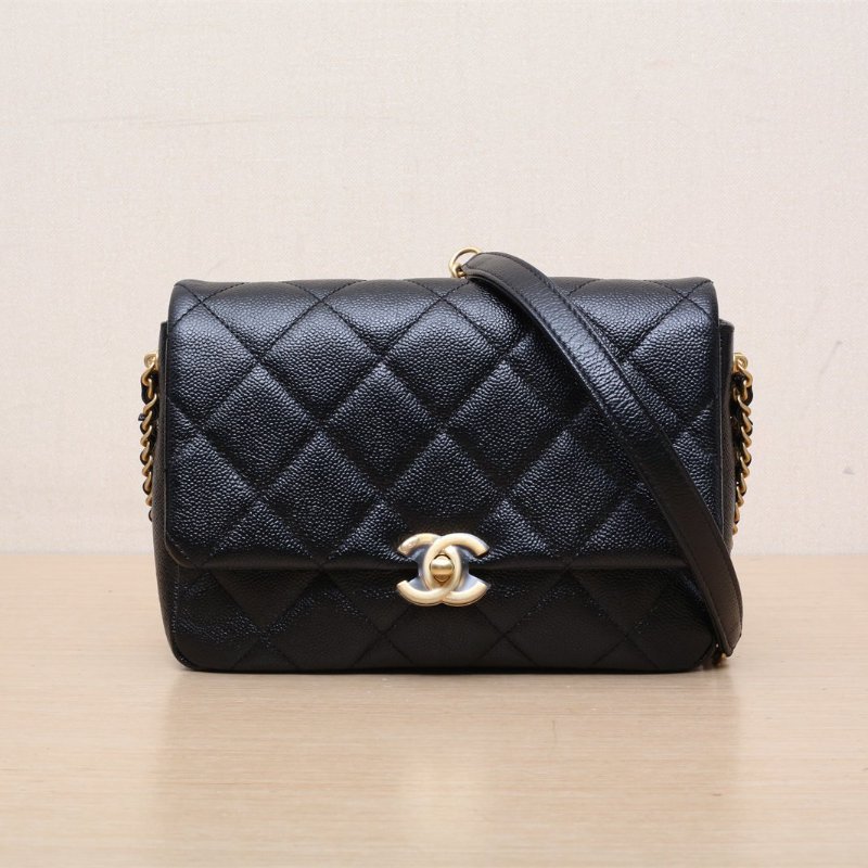 CHANEL 22P口蓋包21黑色荔枝牛皮晶片開金扣雙皮穿鏈拼鏈條肩背包-1
