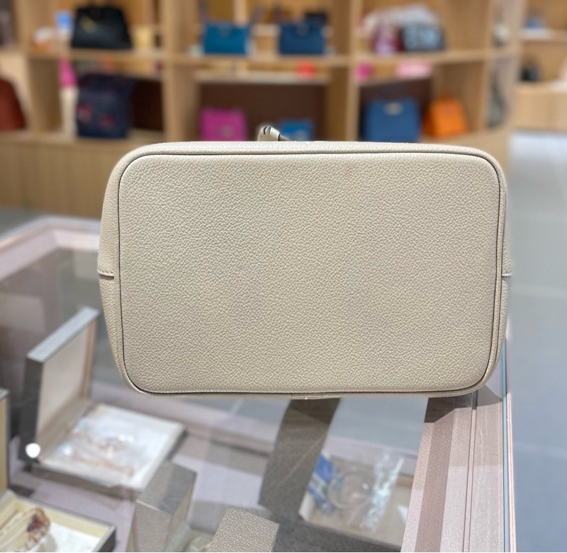 Louis Vuitton路易威登LV大象灰水桶包-2